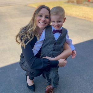 Meet your Posher, Elizabeth